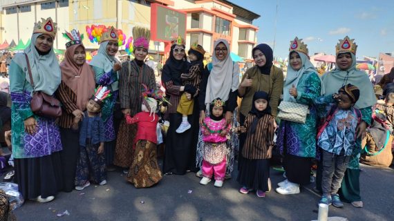 “Peringatan Hari Anak Nasional: Paud Al Azhaar Tulungagung Meriahkan dengan Budaya dan Kreativitas”