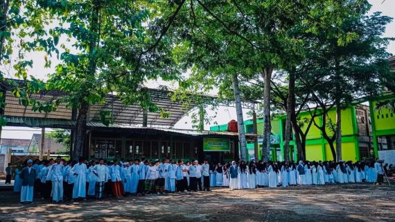 puisi untuk santriku