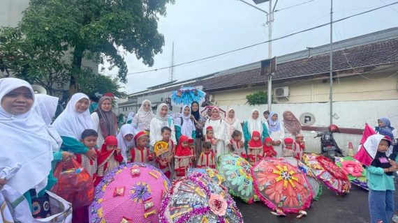 “Kreativitas Anak-anak dalam Menyambut Ramadhan: Ceria di Paud Al Azhaar Tulungagung”